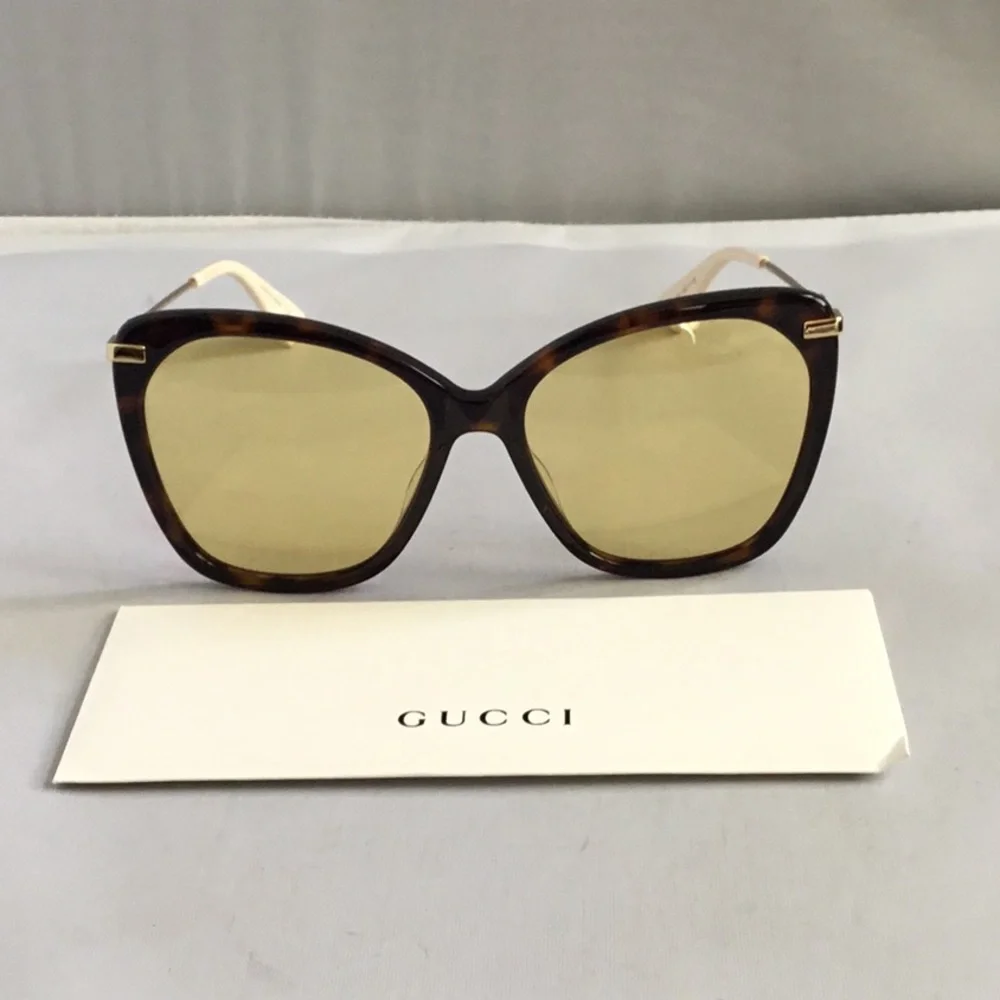 GUCCI SUNGLASSES LADIES. - Picture 7 of 8